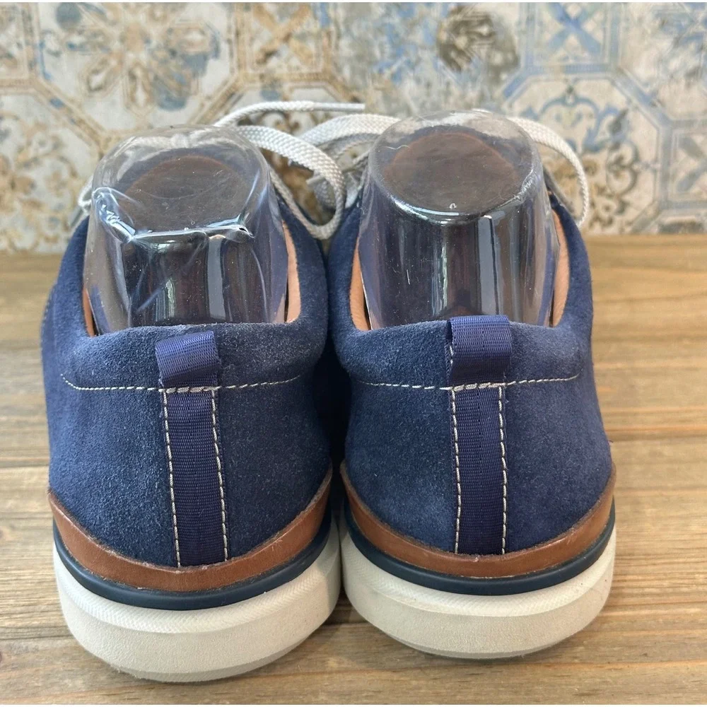 Clarks Artisan Boat Shoes Suede Moc Toe Mens 9 Navy Blue Excellent
